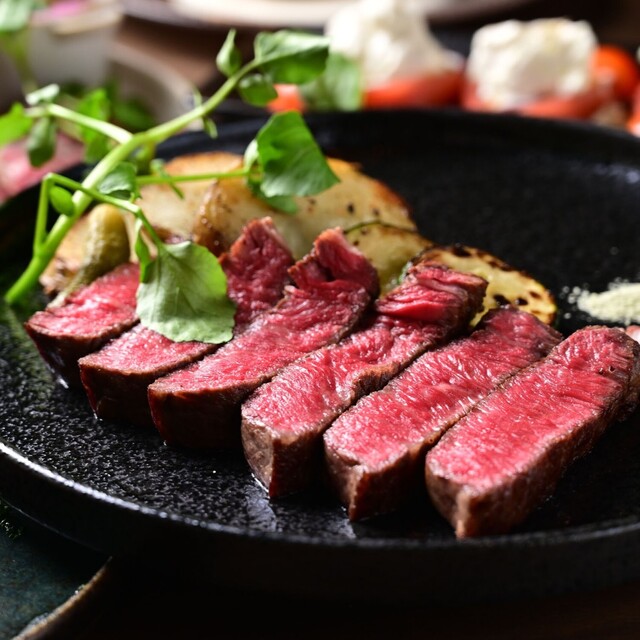 ラフ＆ミートラウンジ晴れテル。